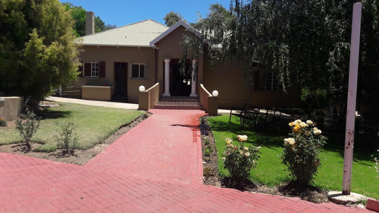 Beverly Corner Lodge Matatiele Exterior photo